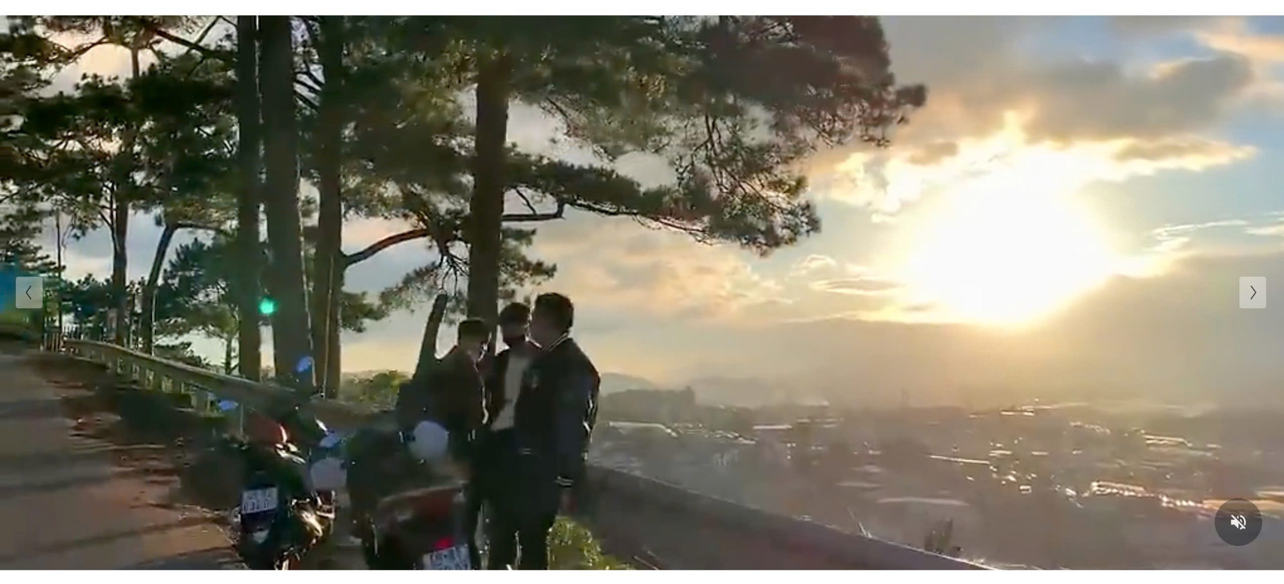 04.26c19v1 Fullscreen Slideshow with Video